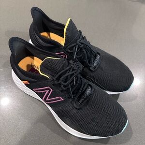 New Balance Black Sneakers with Pink Highlights